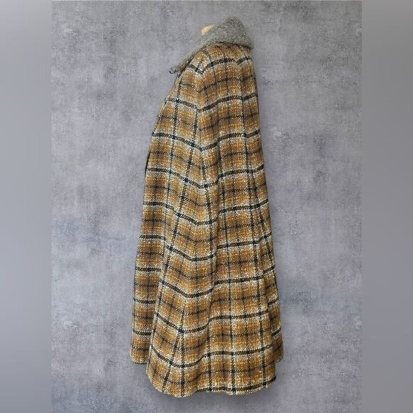 Pendleton 100% Virgin Wool Plaid Cape Coat - Picture 3 of 7
